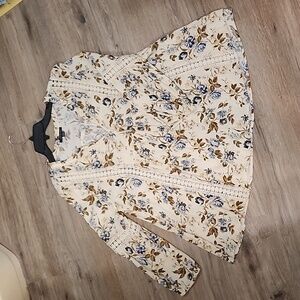 American Eagle Floral Top